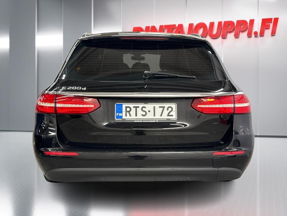 MERCEDES-BENZ E 2018