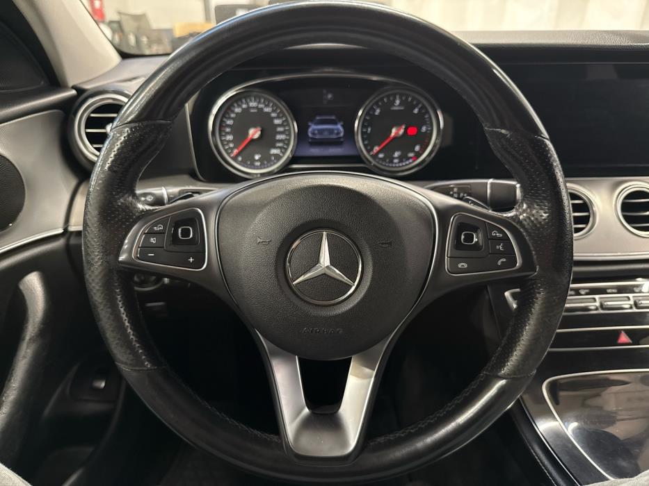 MERCEDES-BENZ E 2018