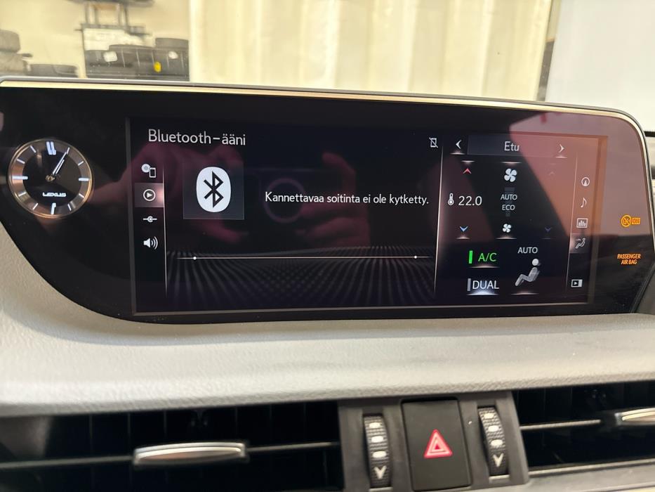 LEXUS ES 2019