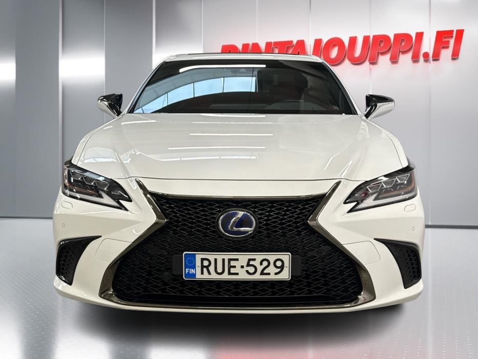 LEXUS ES 2019