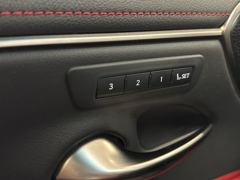 LEXUS ES 2019