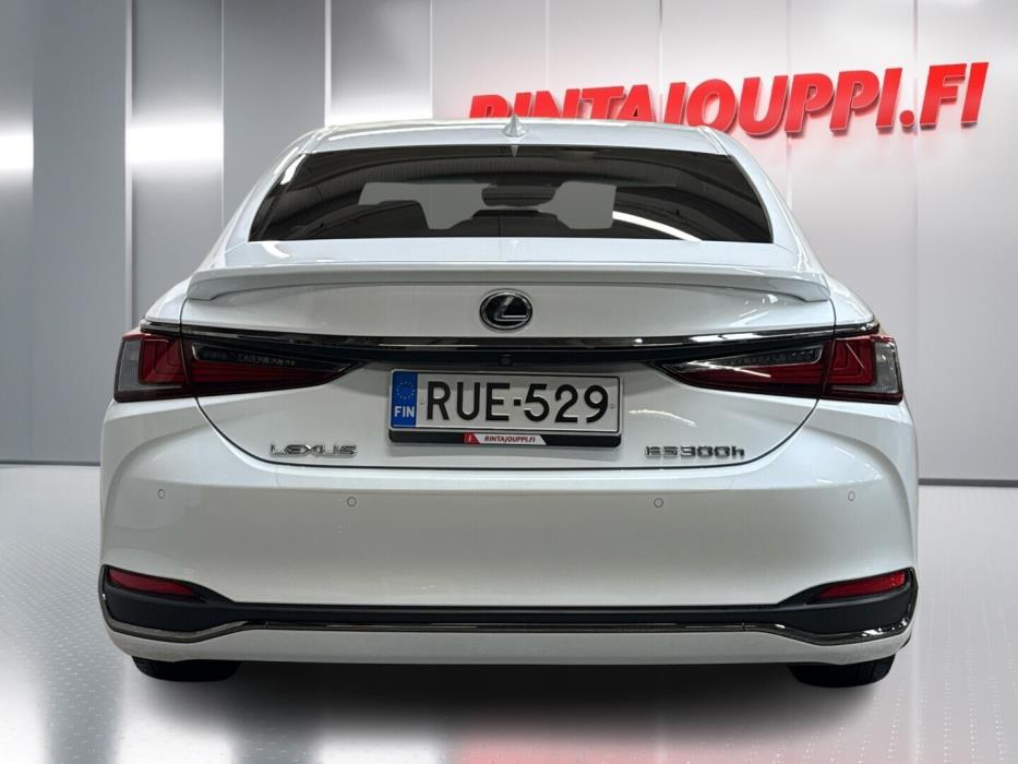 LEXUS ES 2019