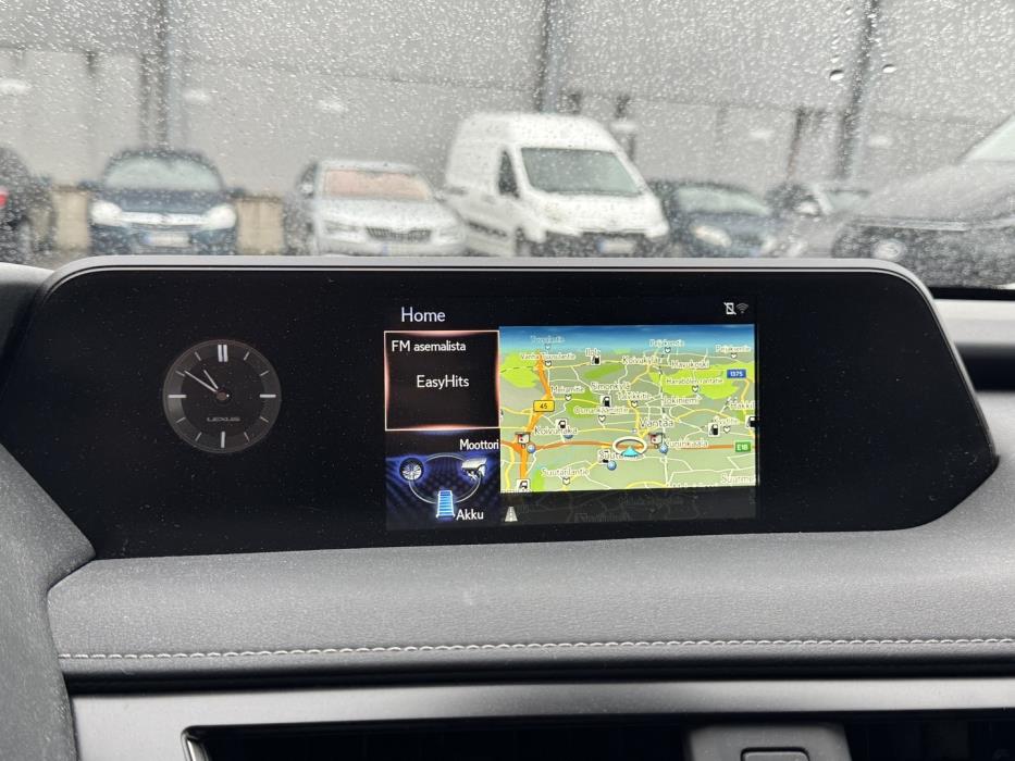 LEXUS UX 2022