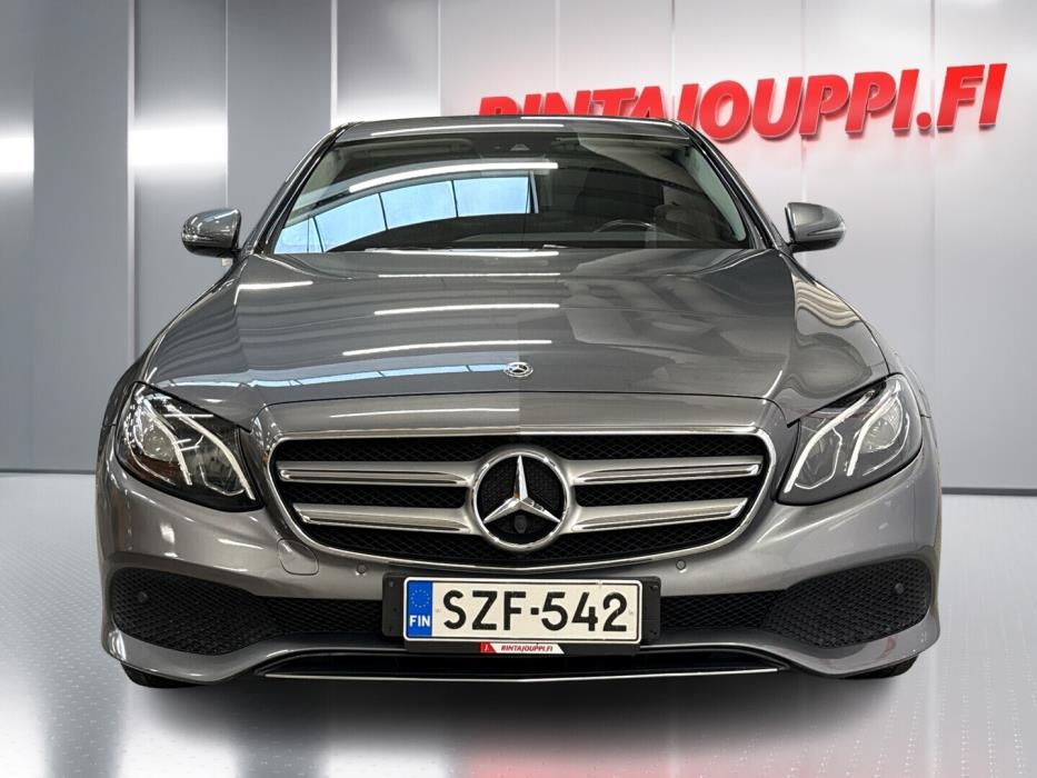 MERCEDES-BENZ E 2017