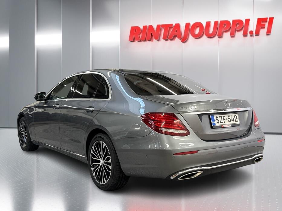 MERCEDES-BENZ E 2017