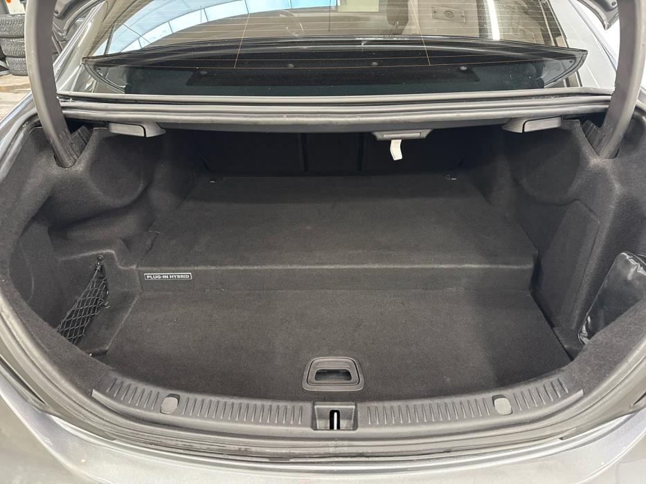 MERCEDES-BENZ E 2017