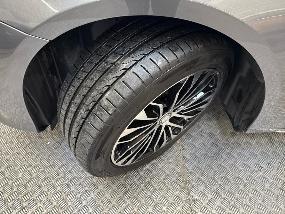 MERCEDES-BENZ E 2017