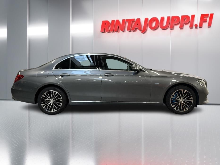 MERCEDES-BENZ E 2017