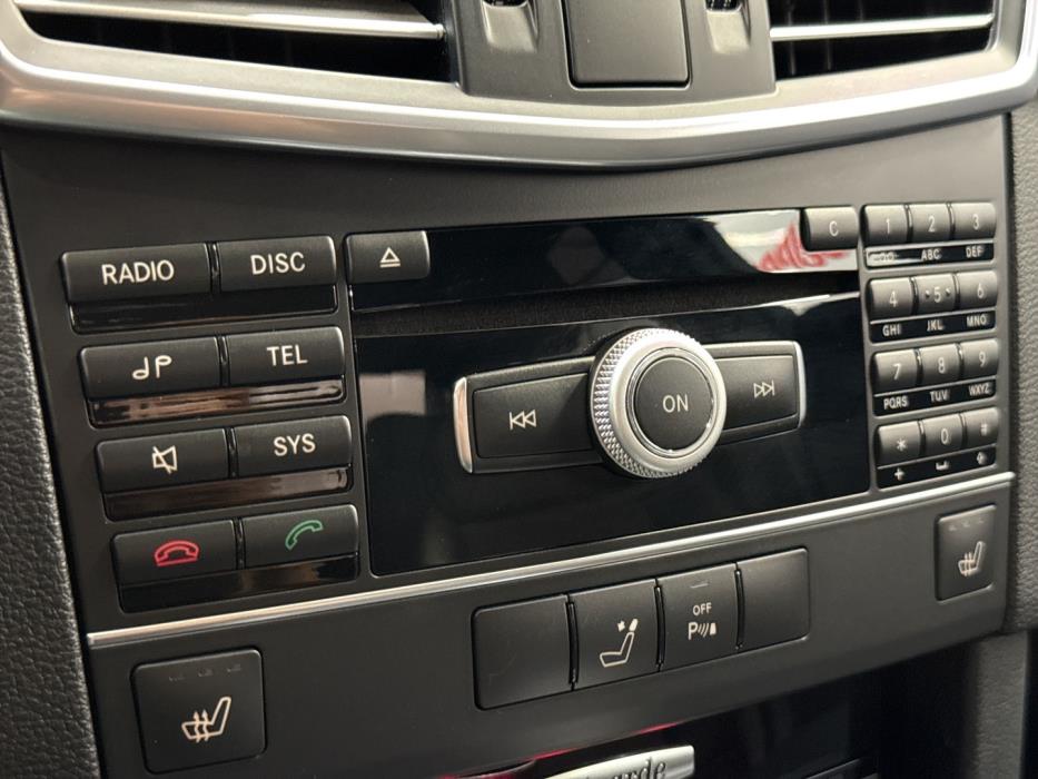 MERCEDES-BENZ E 2011