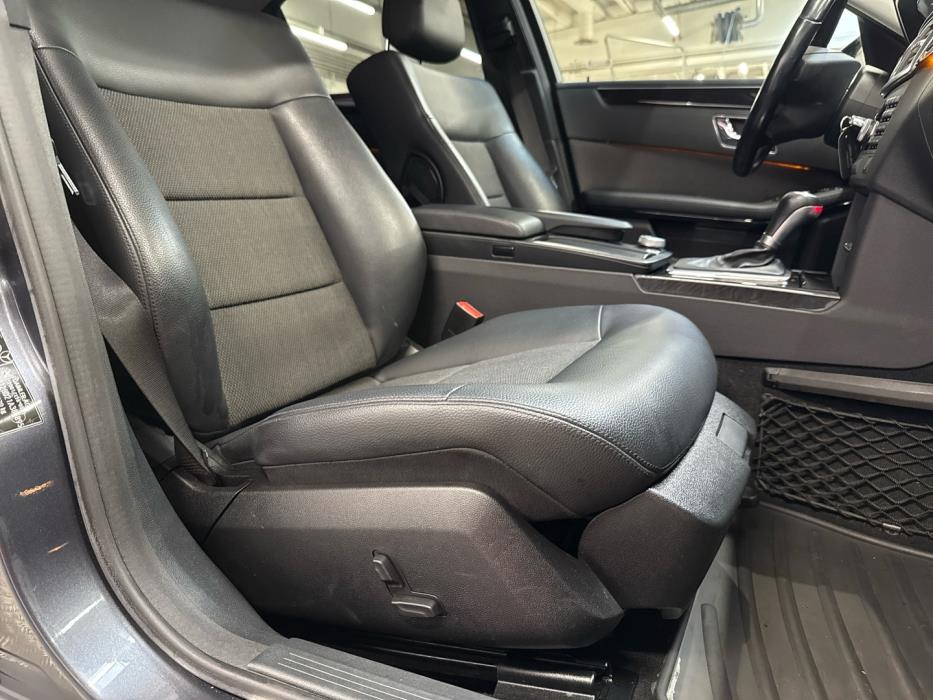 MERCEDES-BENZ E 2011