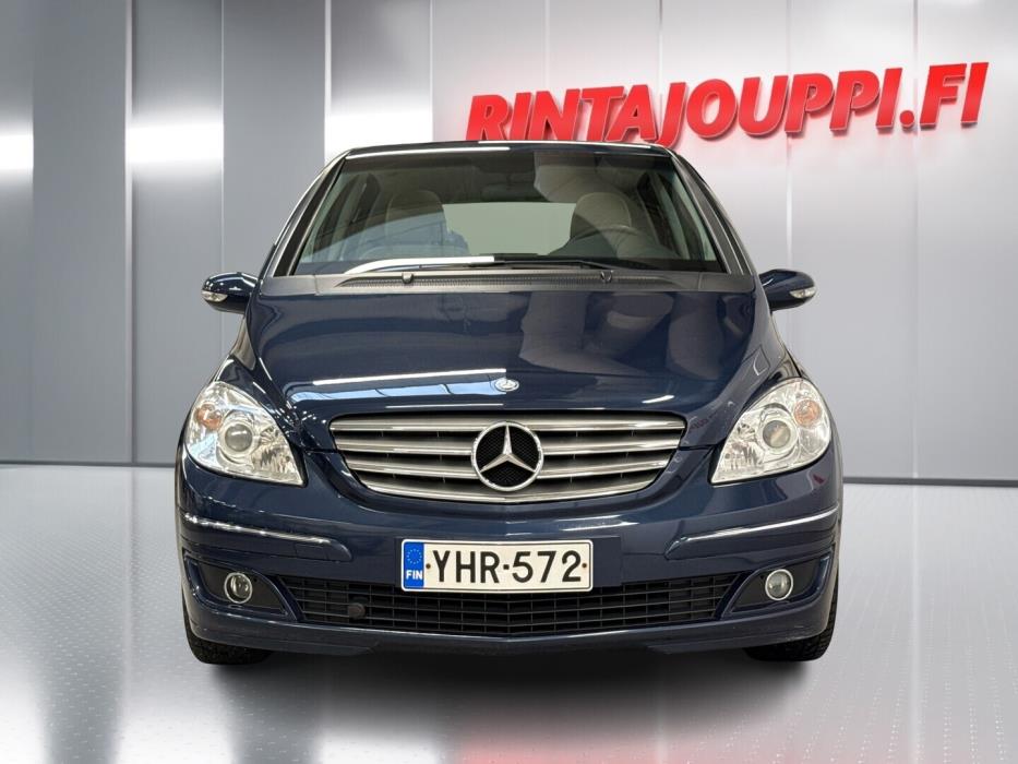 MERCEDES-BENZ B 2005