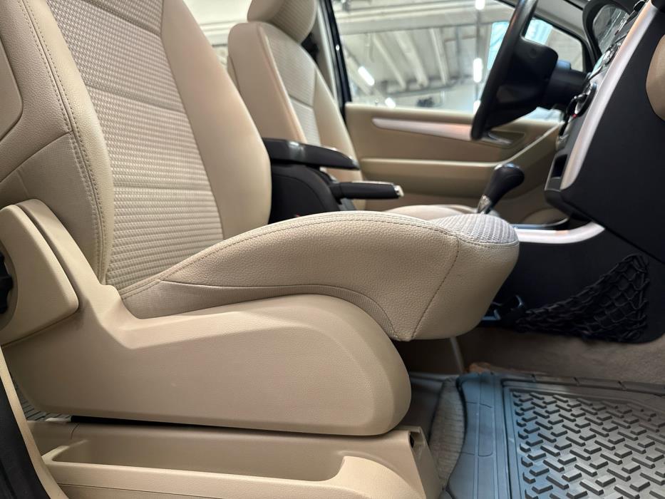 MERCEDES-BENZ B 2005