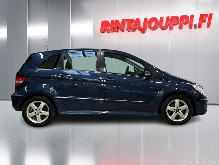 MERCEDES-BENZ B 2005