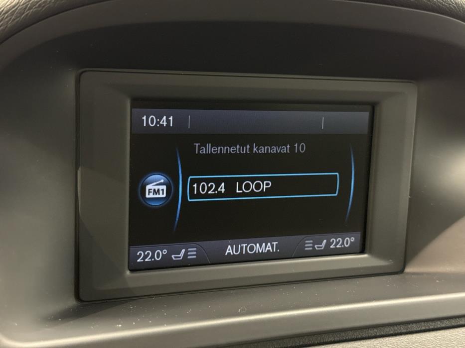 VOLVO V70 2011