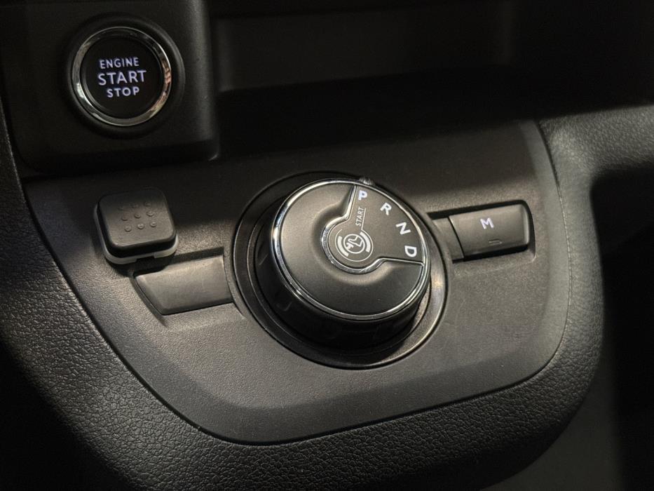 OPEL Zafira 2021
