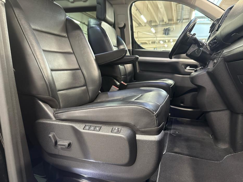 OPEL Zafira 2021