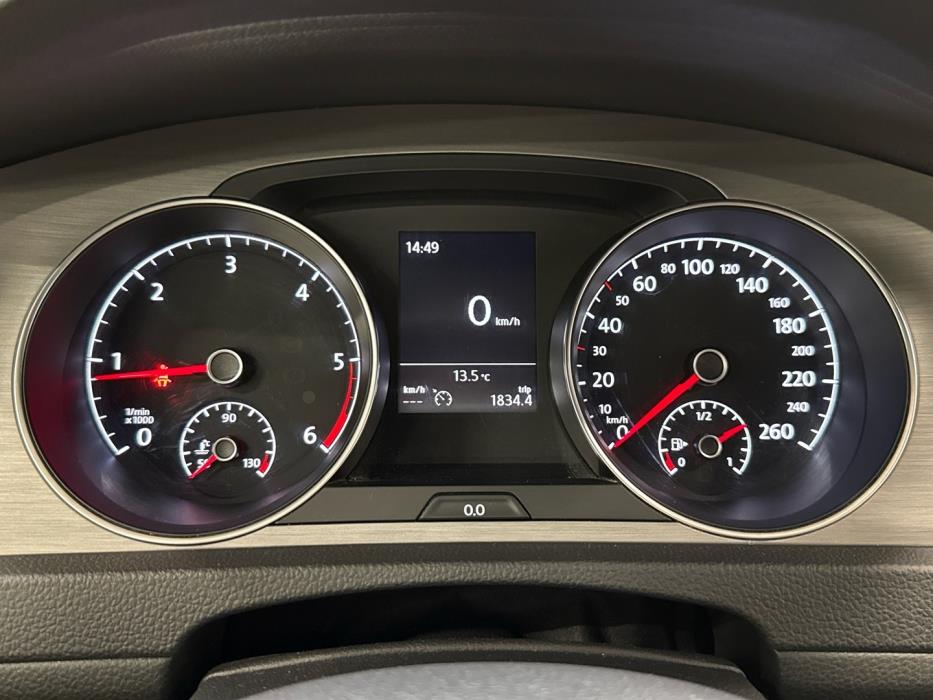VOLKSWAGEN Golf 2015