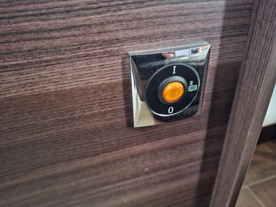 BÜRSTNER Nexxo T720 2015