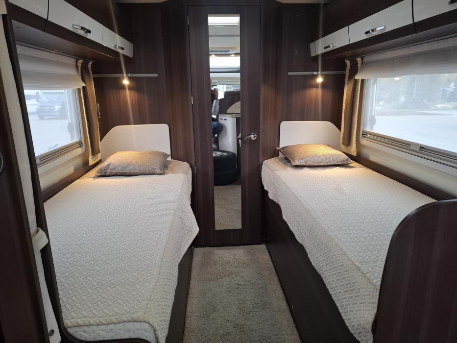 BÜRSTNER Nexxo T720 2015