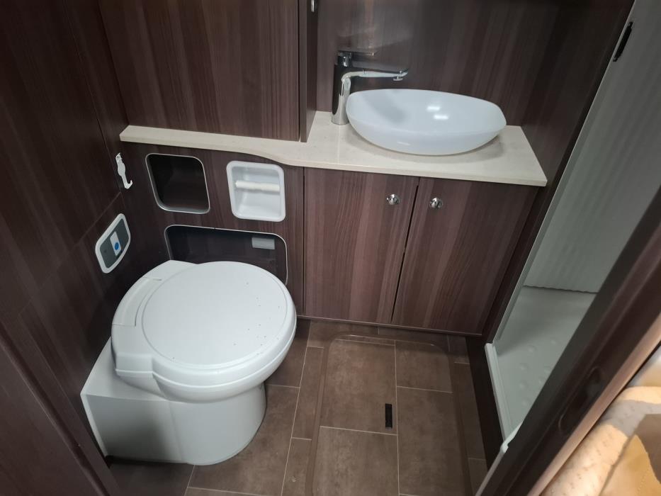 BÜRSTNER Nexxo T720 2015