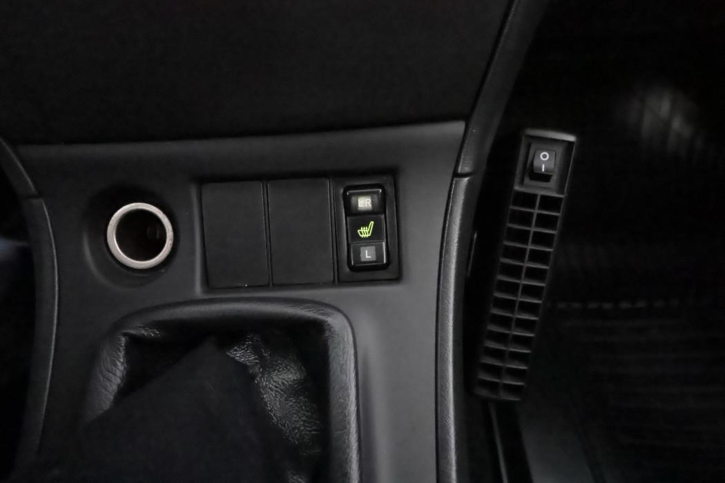 TOYOTA Corolla 2003