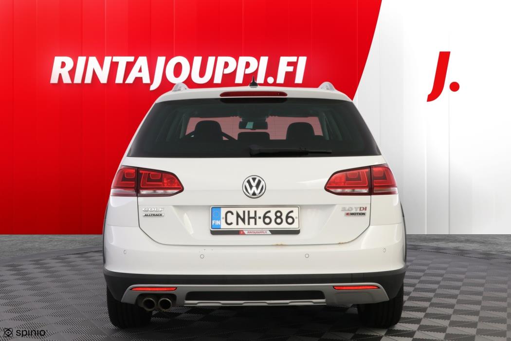 VOLKSWAGEN Golf 2016