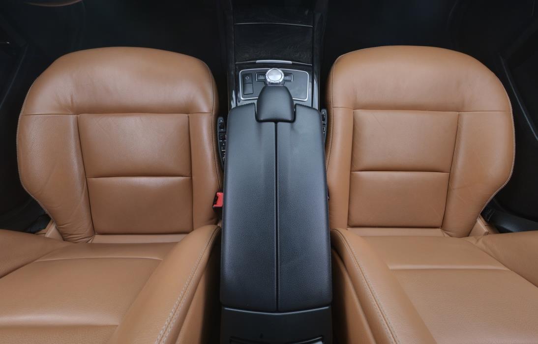 MERCEDES-BENZ E 2013