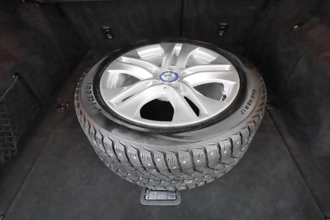 MERCEDES-BENZ E 2013