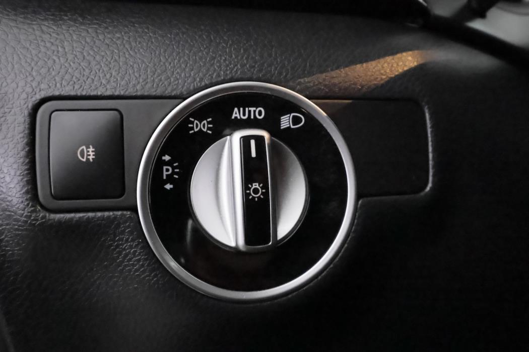 MERCEDES-BENZ B 2013