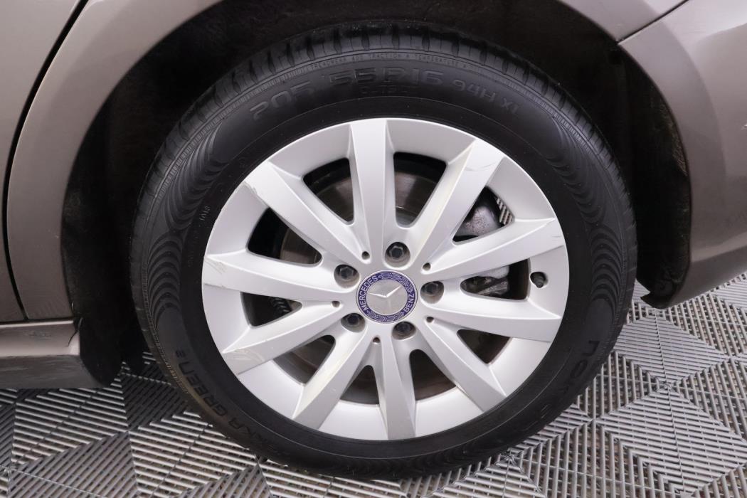 MERCEDES-BENZ B 2013