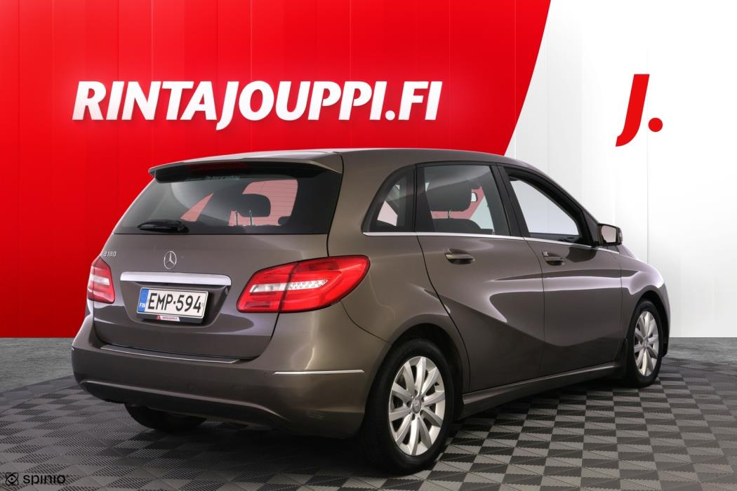 MERCEDES-BENZ B 2013