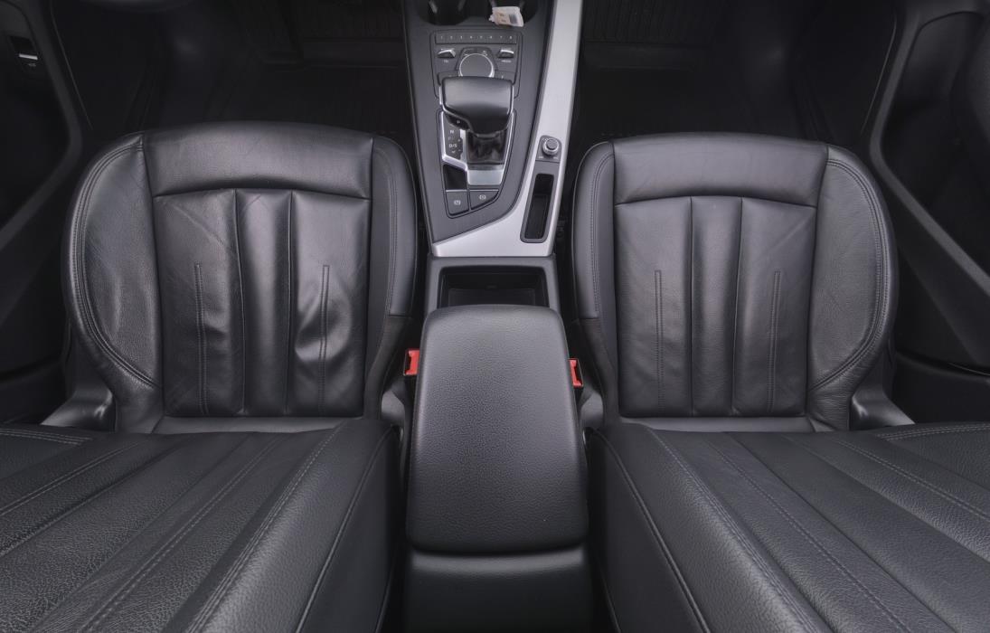 AUDI A4 2019