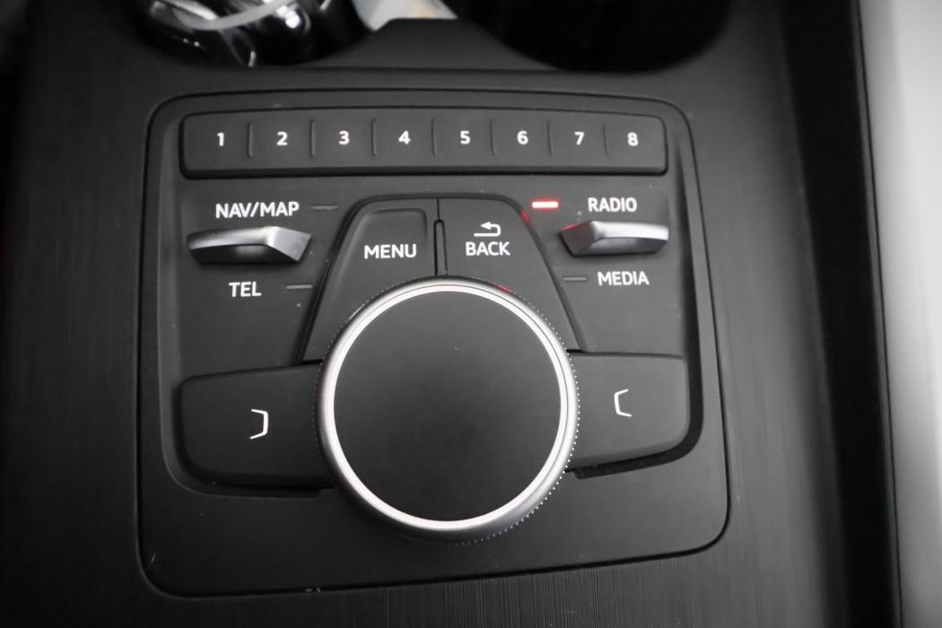 AUDI A4 2019