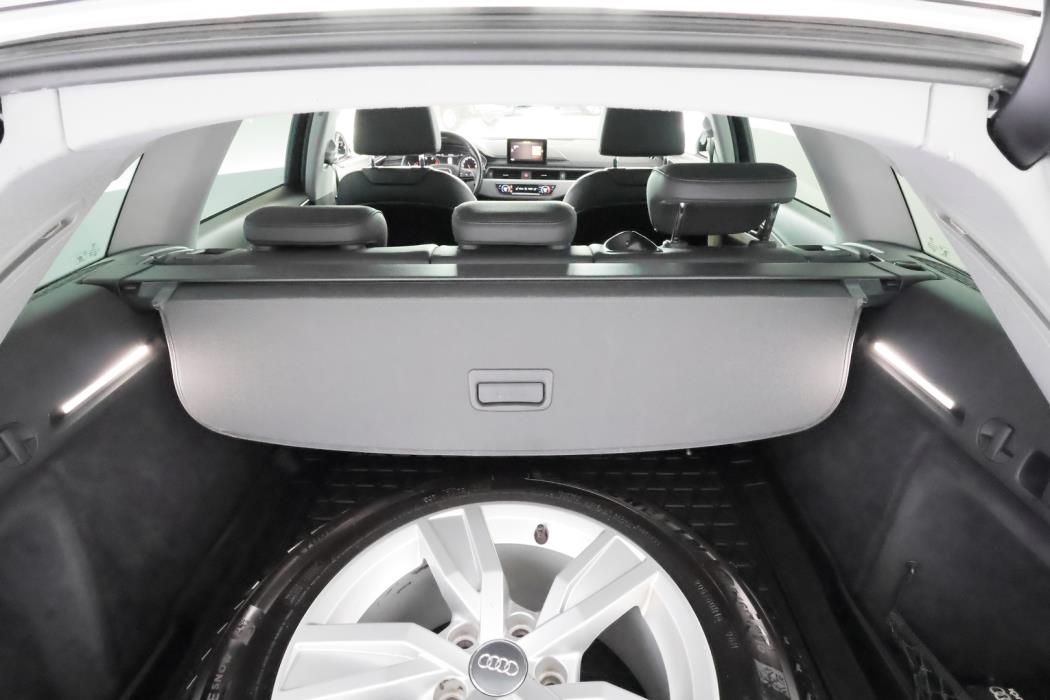 AUDI A4 2019