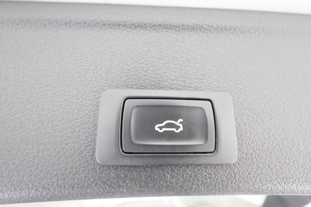 AUDI A4 2019