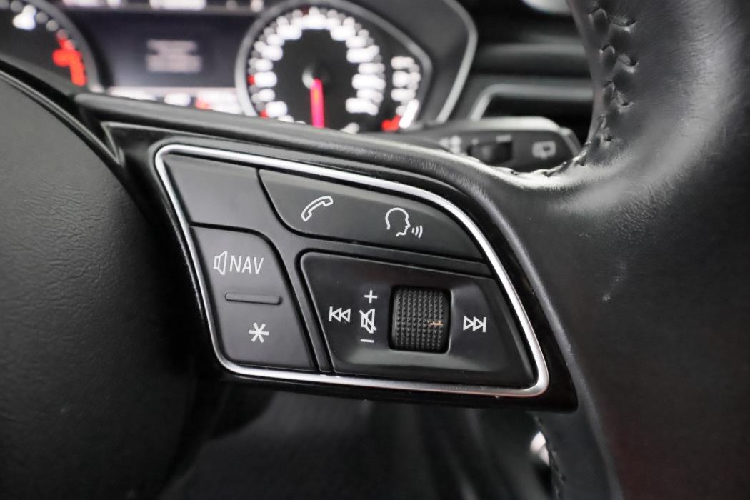 AUDI A4 2017