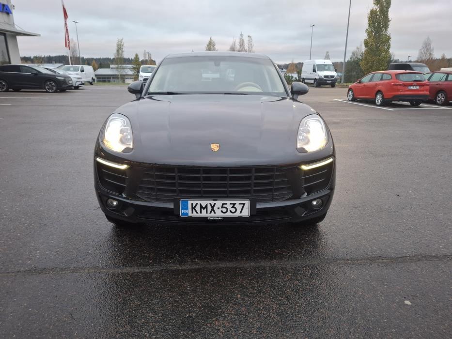 PORSCHE Macan 2015