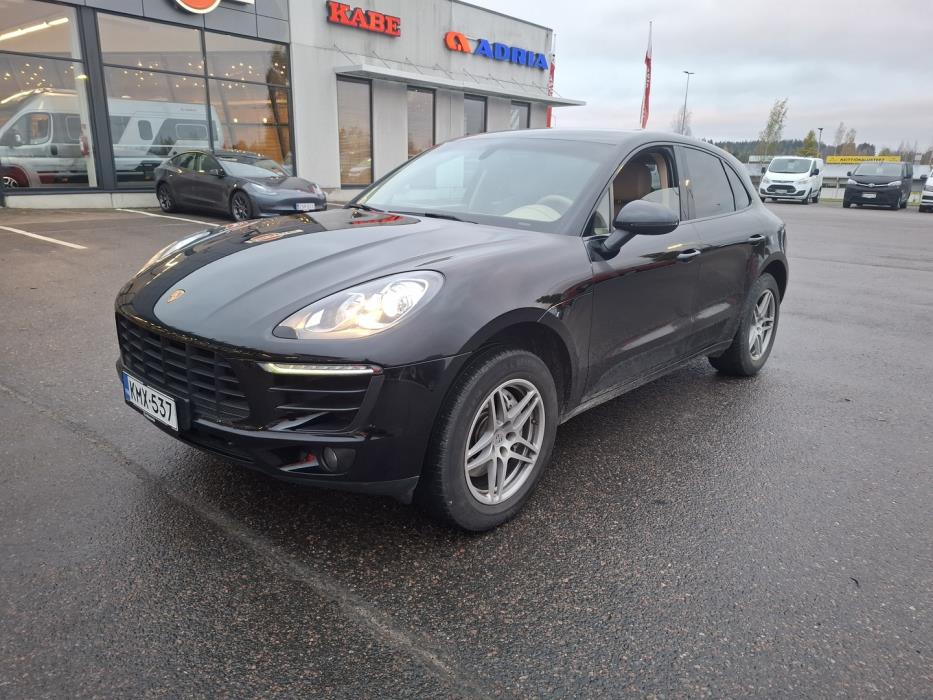 PORSCHE Macan 2015
