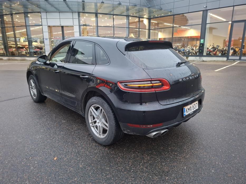 PORSCHE Macan 2015