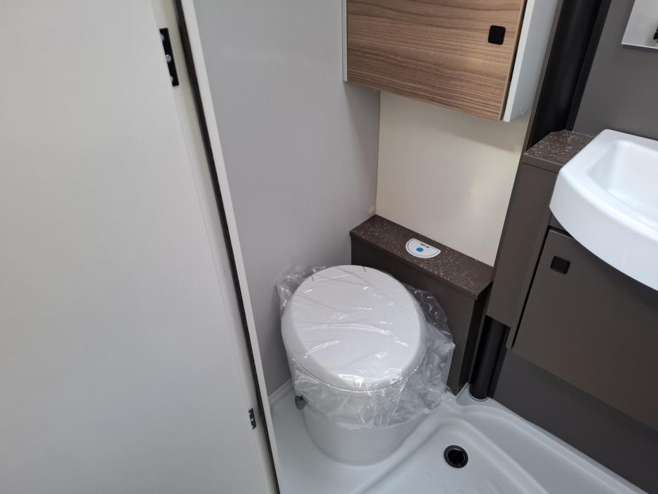 BÜRSTNER B66 LYSEO TD 690 G 2026