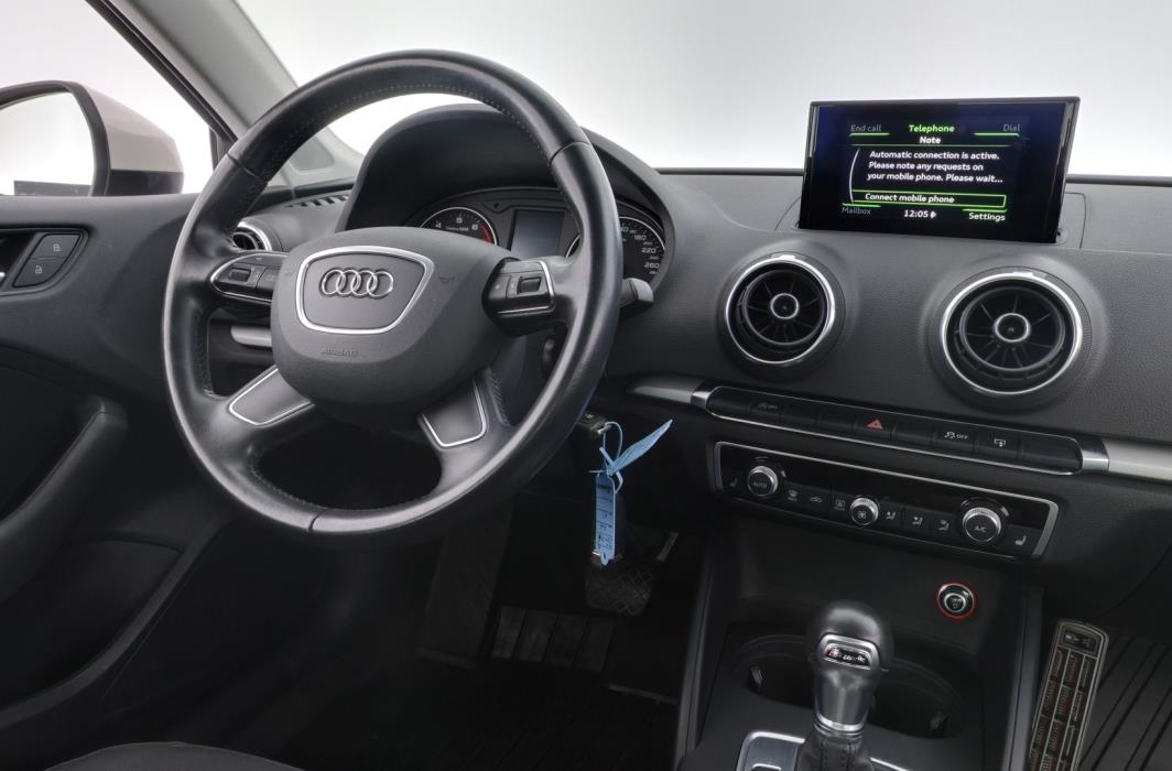 AUDI A3 2015