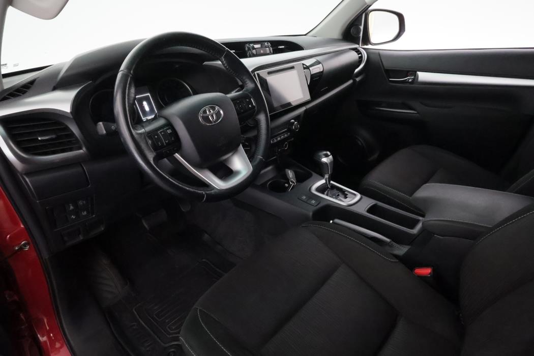 TOYOTA Hilux 2018