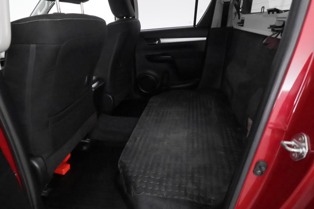 TOYOTA Hilux 2018