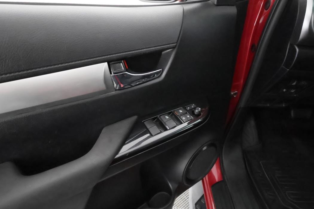 TOYOTA Hilux 2018