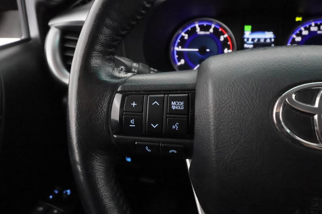 TOYOTA Hilux 2018