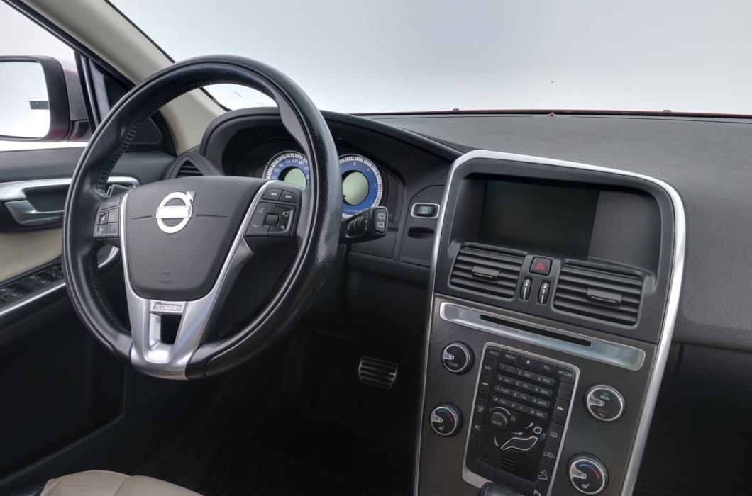 VOLVO XC60 2012