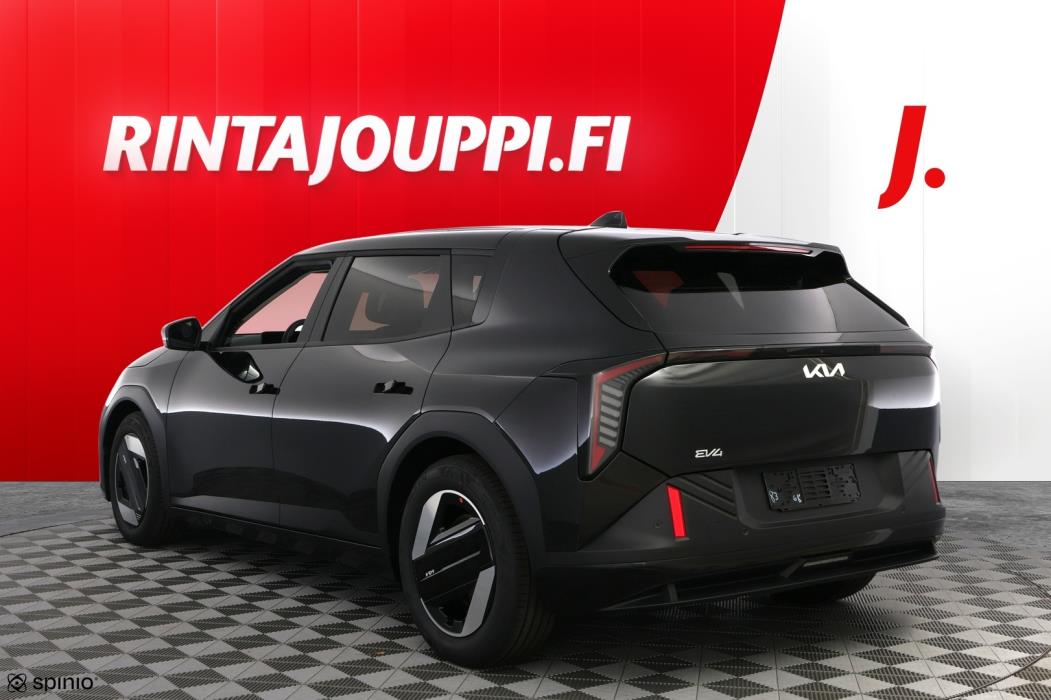 KIA EV4 2026