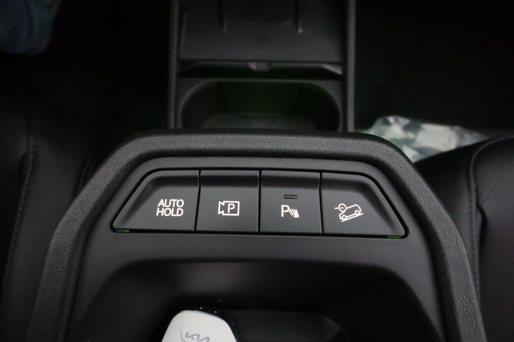 KIA EV4 2026