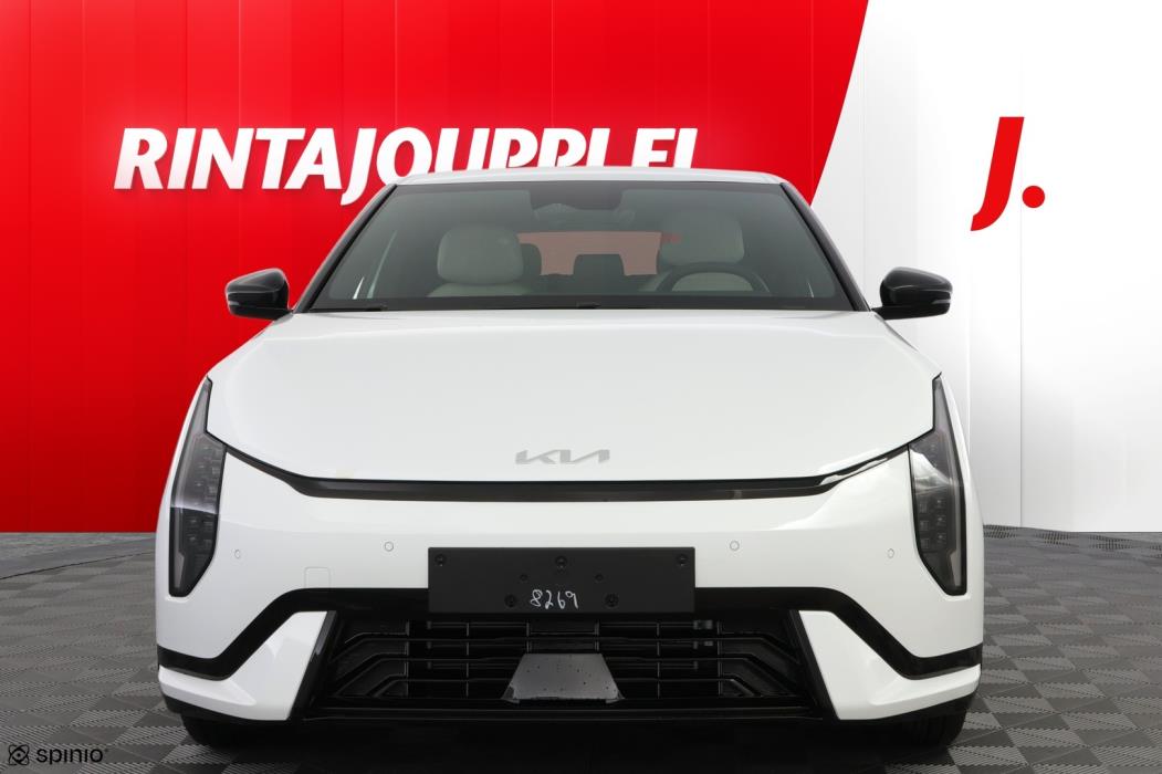 KIA EV4 2026
