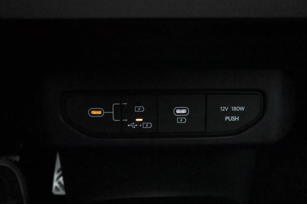 KIA EV4 2026